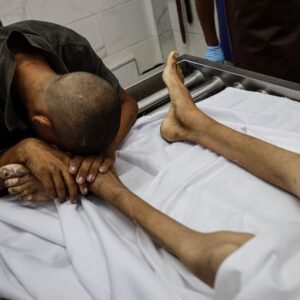 gazzede bir cocuk daha acliktan oldu xJi2leGc