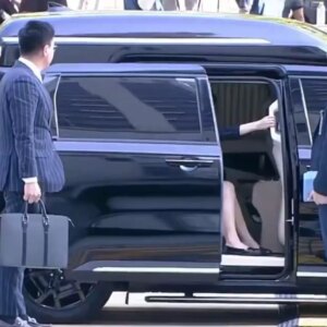 hakkindaki iddialar bir hayli ciddi eski first lady ifade vermeye boyle geldi LX95q6p2