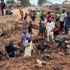 nijeryada sel felaketi 228 olu eMYSwC6w