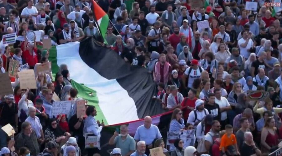 11 bin kisi gazze icin yurudu h3WJ8avz