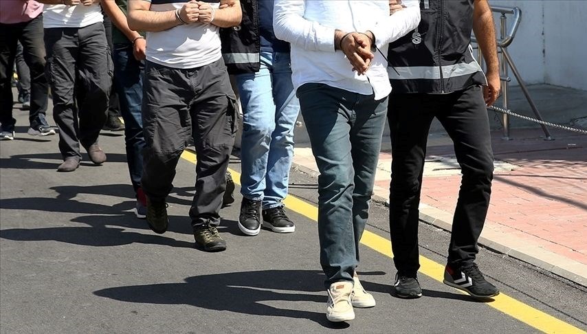 adanada safak vakti tefecilere operasyon gmPDrFB3