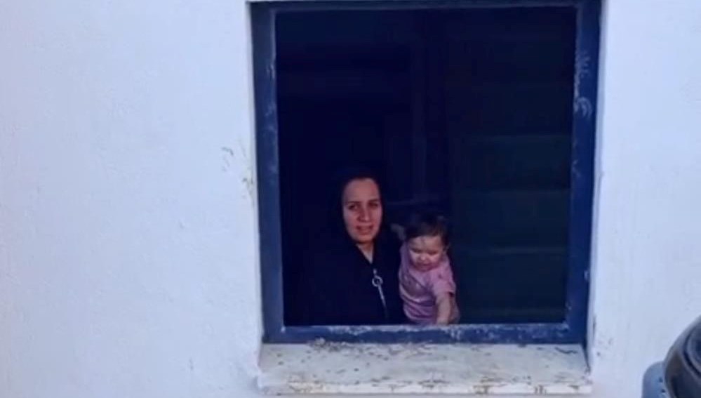 evde mahsur kalan cocuk icin is makineli operasyon aLmk3XOA