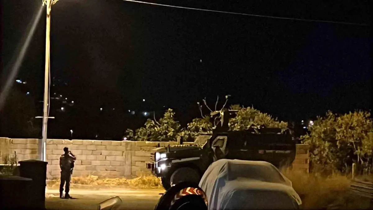 kahramanmarasta silah hirsizi 16 yasindaki he yakalandi 2rDYBbnN