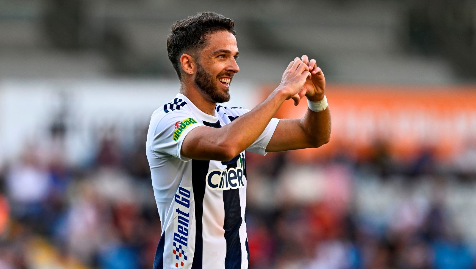 kasimpasa super ligde fenerbahce karsisinda cikis ariyor uELURiur