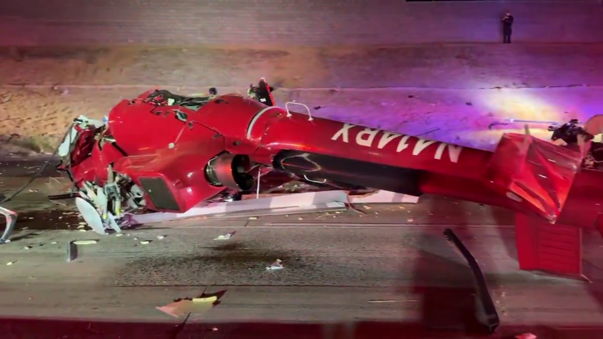 abdde bir ambulans helikopter otoyola dustu 3 agir yarali RT9VB5N8