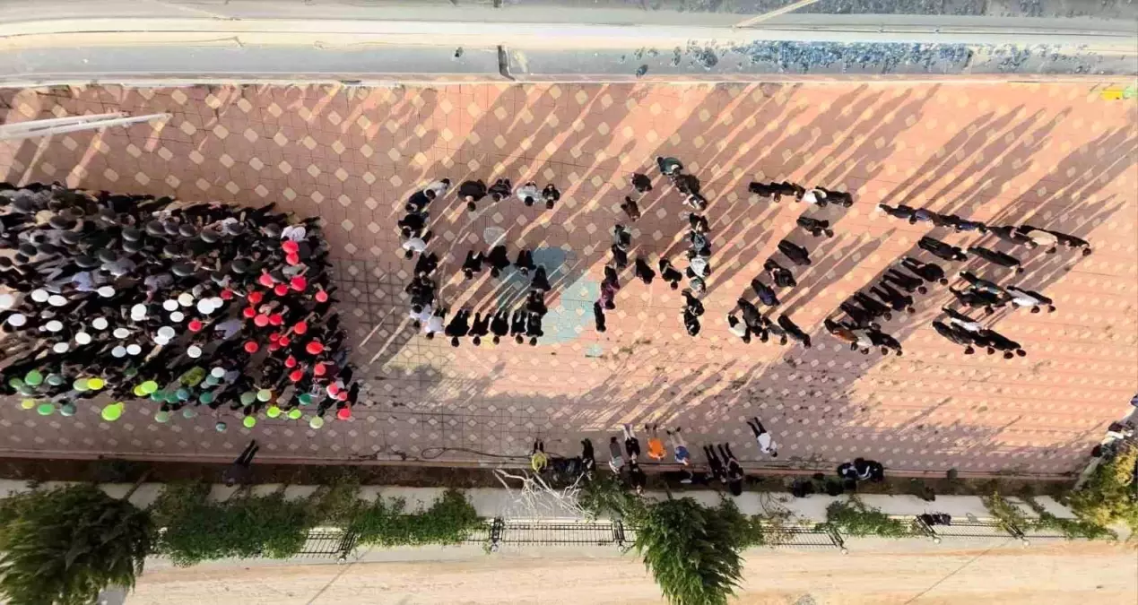 adiyaman doga kolejinden filistine destek koreografisi mRKH3BuT