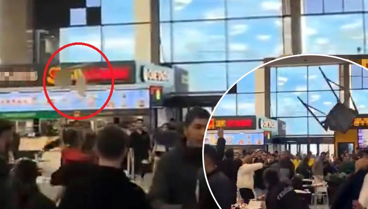 avmde yemek kati karisti sandalyeler havada ucustu uSdDejhY.jpg