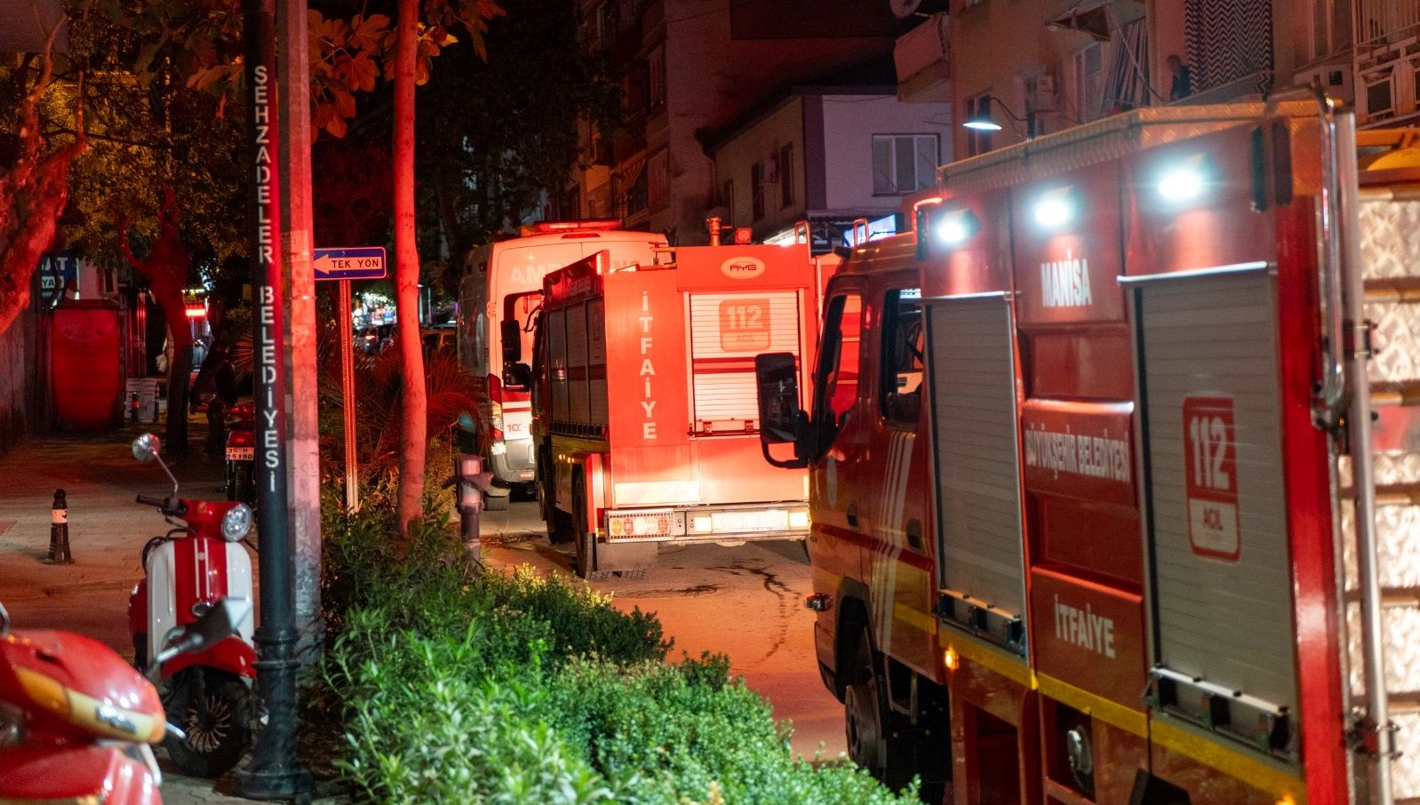 esine kizdi evini atese verdi Zf51EY9B.jpg