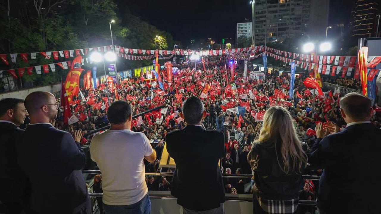 saatler kaldi chp bir ilki gerceklestiriyor xGgEAcp5.jpg