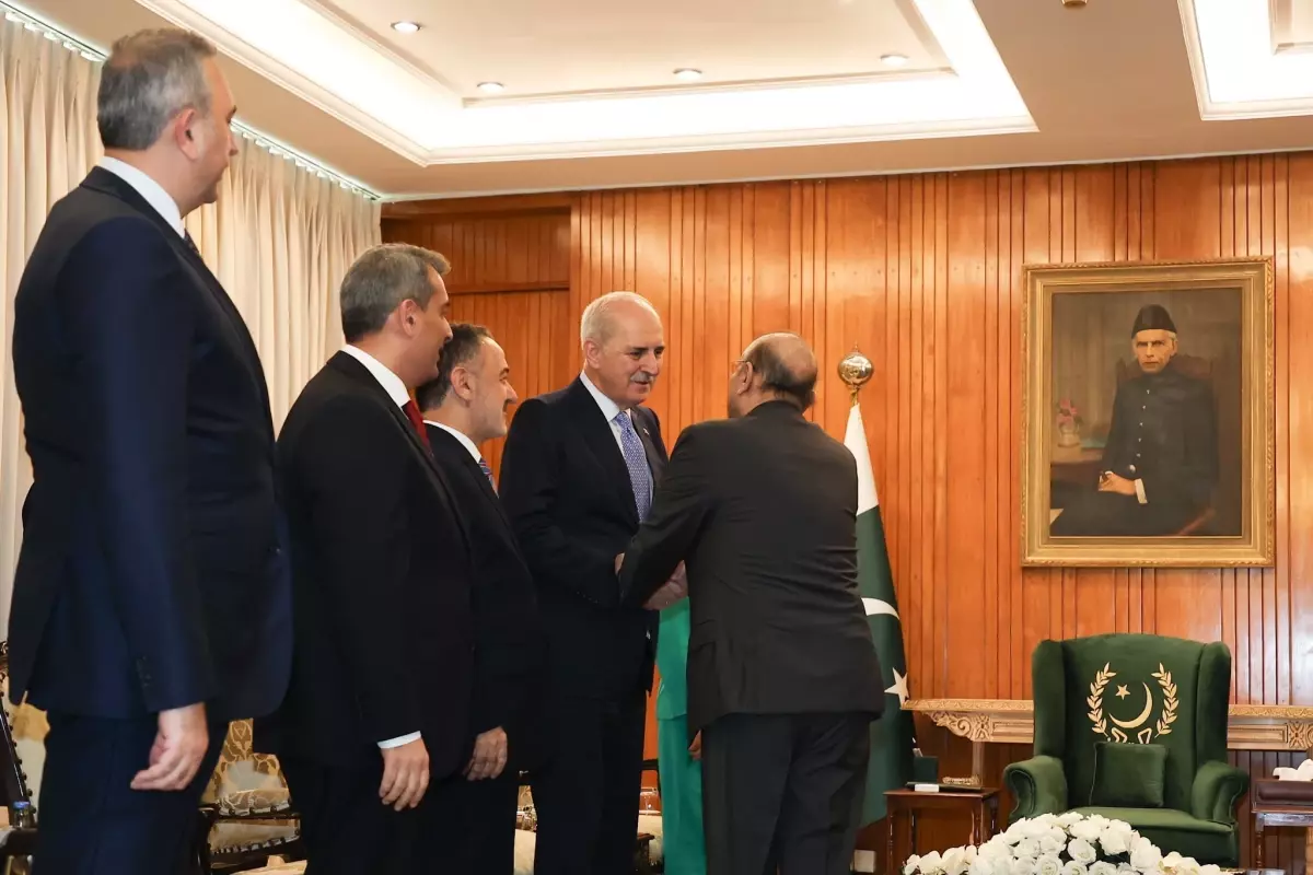 tbmm baskani numan kurtulmus pakistanda uclu parlamento toplantisina katildi tuktvLut.jpg