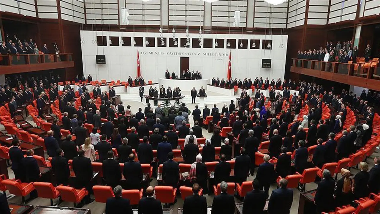 tbmmde yeni haftada gundem yogun mecliste butce maratonu cuma basliyor LS59zArf.jpg