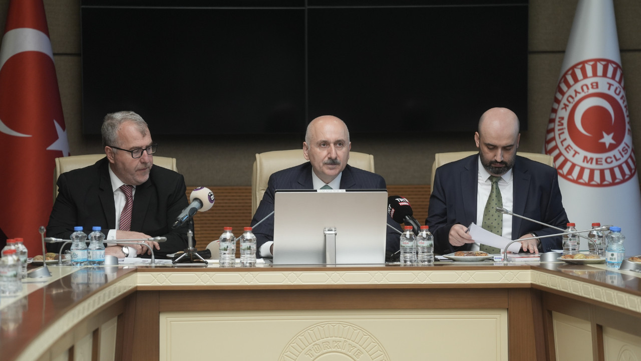 turizm ve vakiflar duzenlemesi komisyonda gKrDDB4Z.jpg