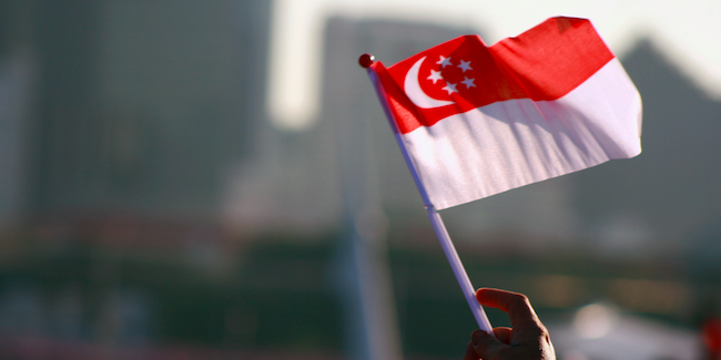 singapurda dolandiricilara kirbac cezasi ongoren yasa kabul edildi HKbh3WJS.png