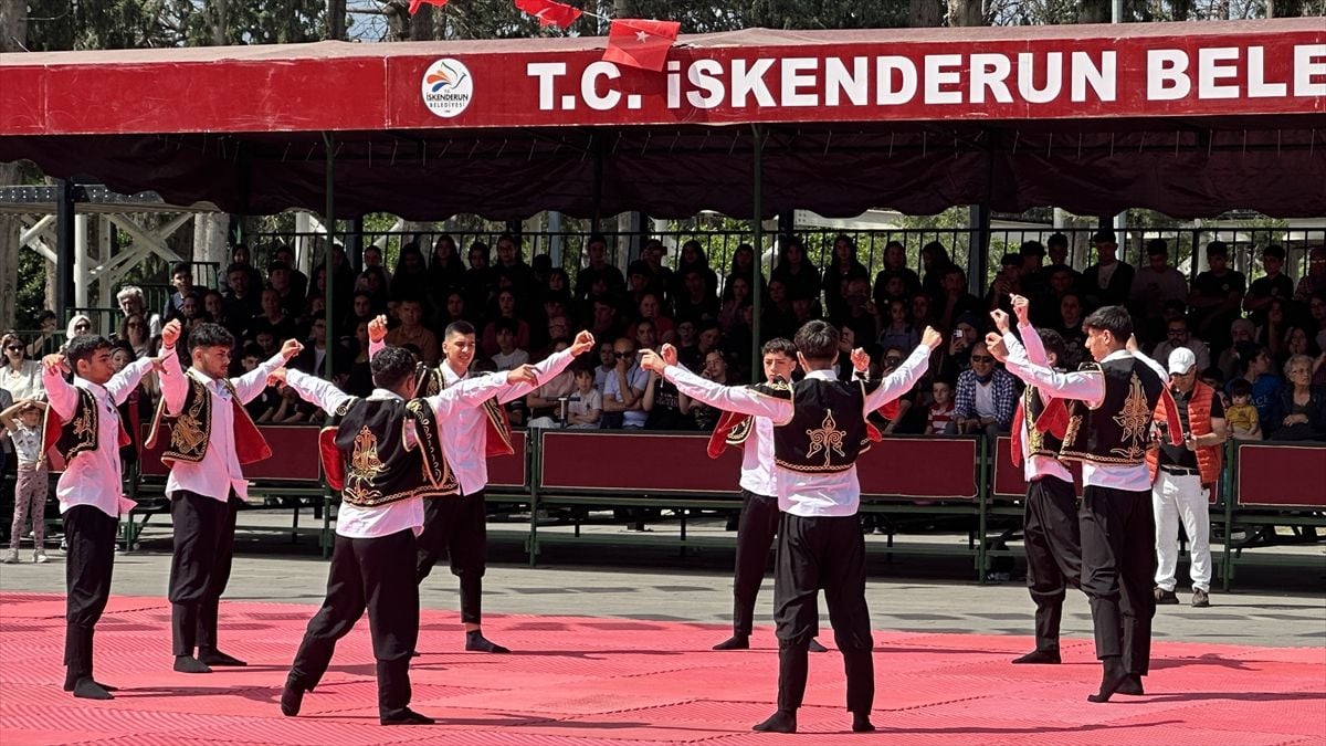 adana-mersin-ve-hatayda-19-mayis-coskusu-XjDHuKET